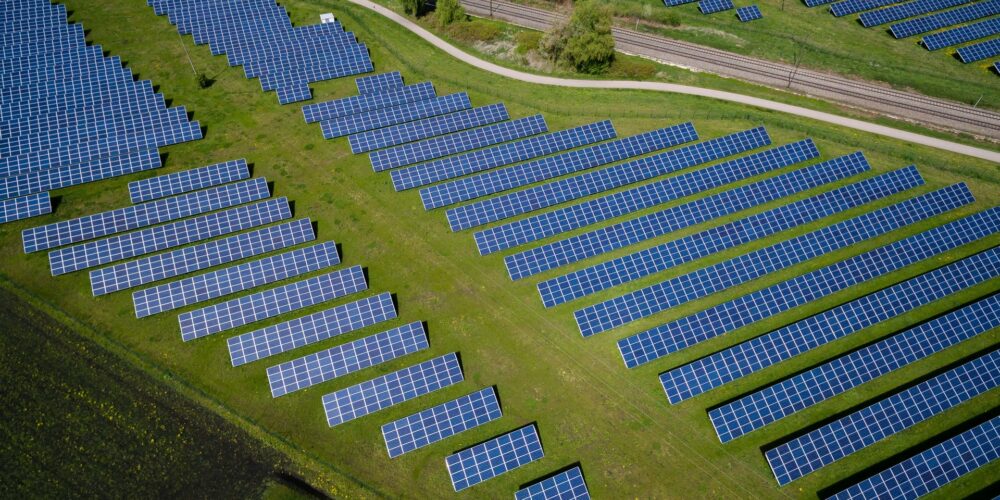 Siemens Gamesa proyecta una planta fotovoltaica con baterías en Tenerife a un coste de millón por megavatio