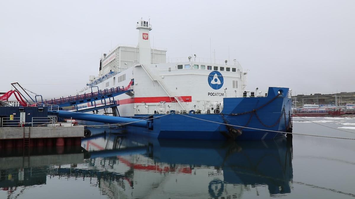 La ciudad rusa de Pevek utiliza el calor de la central nuclear flotante de Rosatom para su red de calefacción