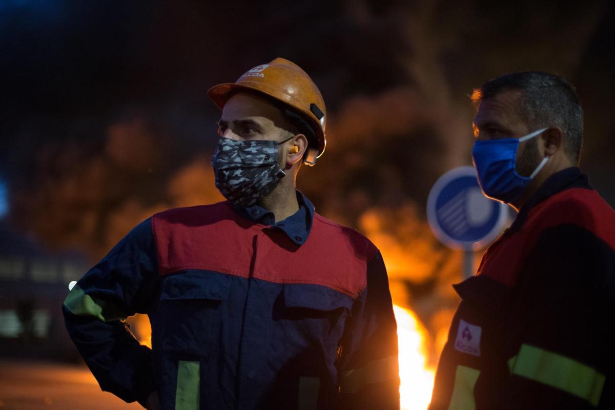 El Gobierno presiona a Alcoa para que venda San Cibrao a un nuevo inversor