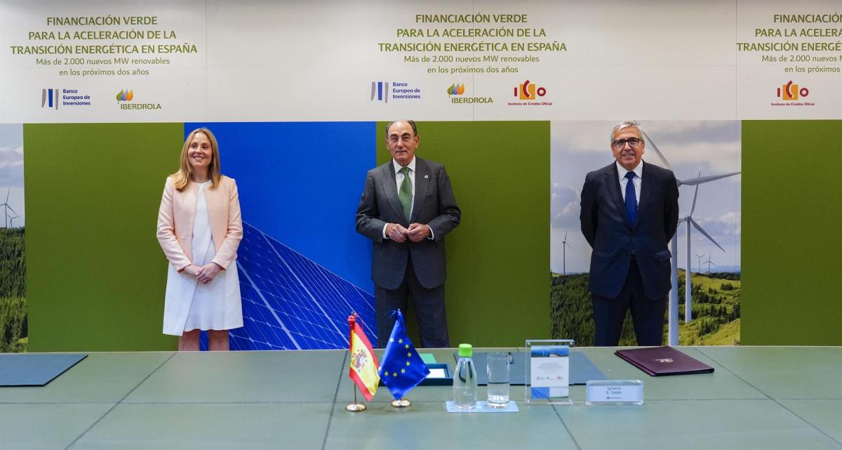 Iberdrola consigue 800 millones del BEI y del ICO para desarrollar más de 2.000 MW en España