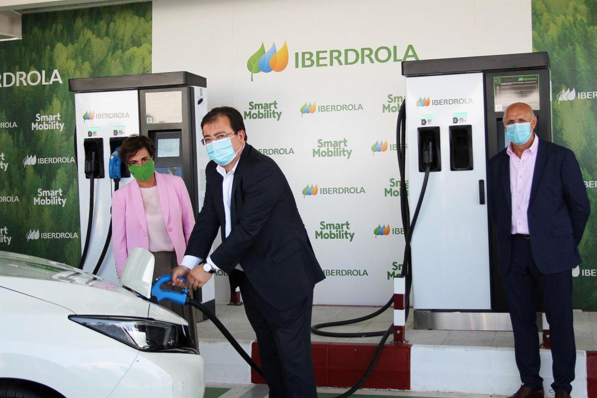 Iberdrola crea un corredor de carga súper rápida para coches eléctricos entre el centro y el sur peninsular
