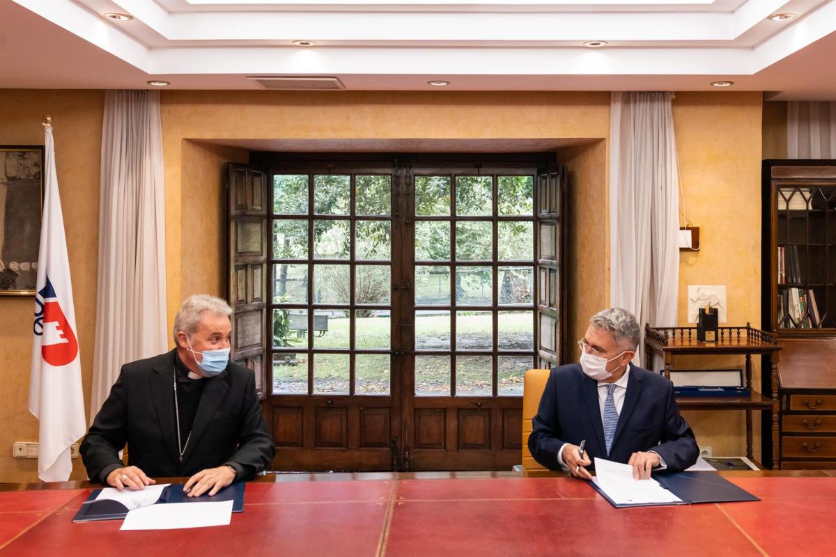 Los curas vascos se pasan al autoconsumo solar de la mano de Petronor (Repsol)