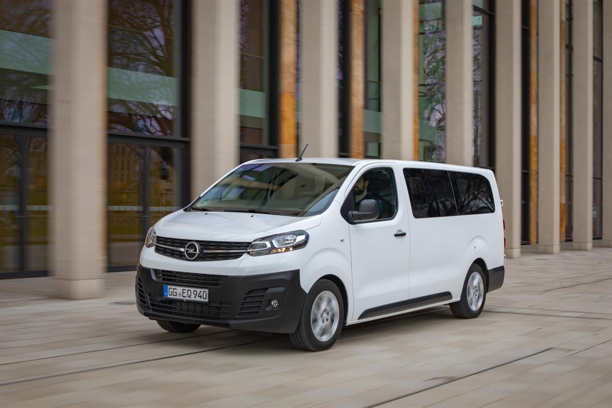 Opel lanza el nuevo Vivaro-e Combi 100% eléctrico, con nueve plazas y hasta 330 kilómetros de autonomía