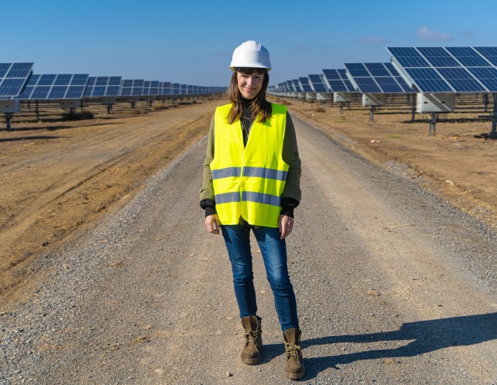 Amazon pone en funcionamiento una planta fotovoltaica de 149 MW en Sevilla, su primer proyecto solar fuera de Estados Unidos