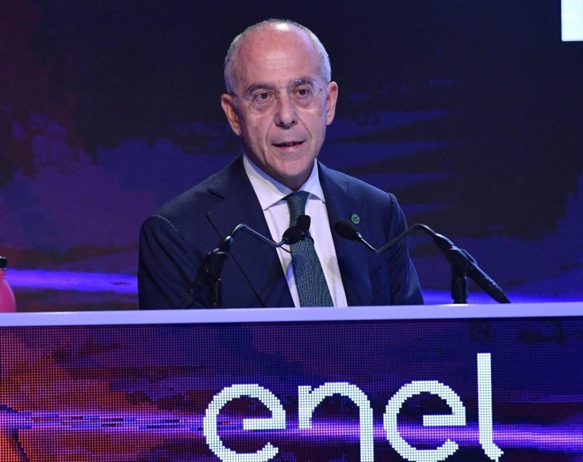 Enel se sale del negocio de fibra óptica tras vender su participación en Open Fiber con 1.763 millones de plusvalías