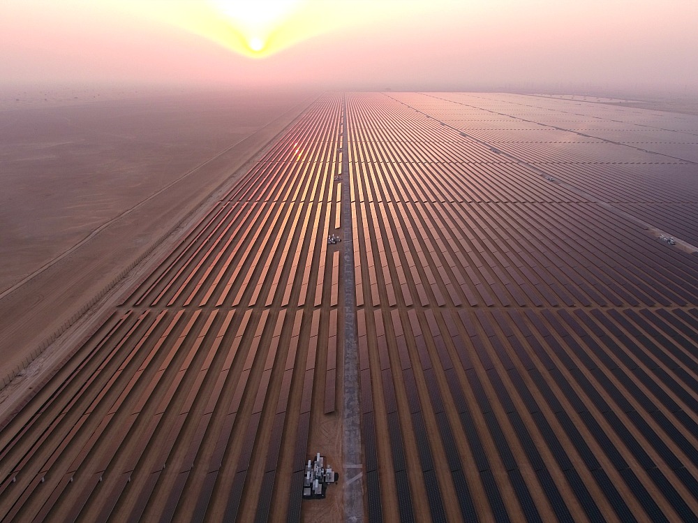 DEWA inaugura la tercera fase de 800MW del parque solar Mohammed bin Rashid Al Maktoum de 5.000 MW, el mayor del mundo