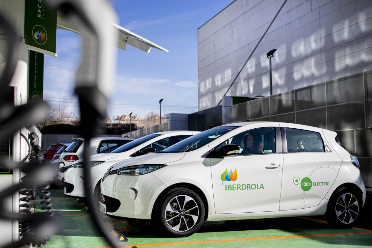 Iberdrola se alía con BNP Paribas para revolucionar el mercado del renting del vehículo eléctrico en España