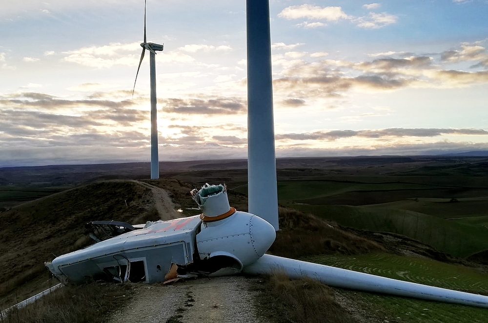 Un aerogenerador de Siemens Gamesa se derrumba en un parque eólico de EDPR en Burgos