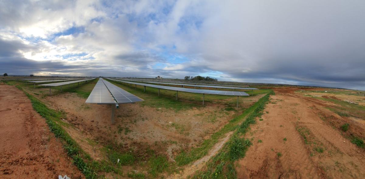 Endesa conecta a la red 100MW de fotovoltaica en Sevilla