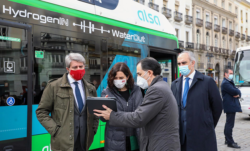 La Comunidad de Madrid presenta el primer autobús de hidrógeno que circulará en España