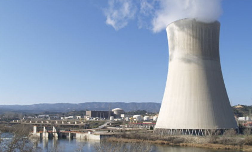 La central nuclear de Ascó II entra en parada tras un fallo en el regulador de tensión del alternador