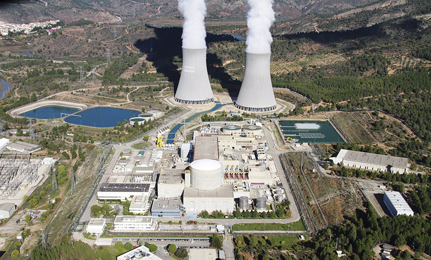 La central de Cofrentes para su reactor al bajar el nivel de agua en la vasija del reactor