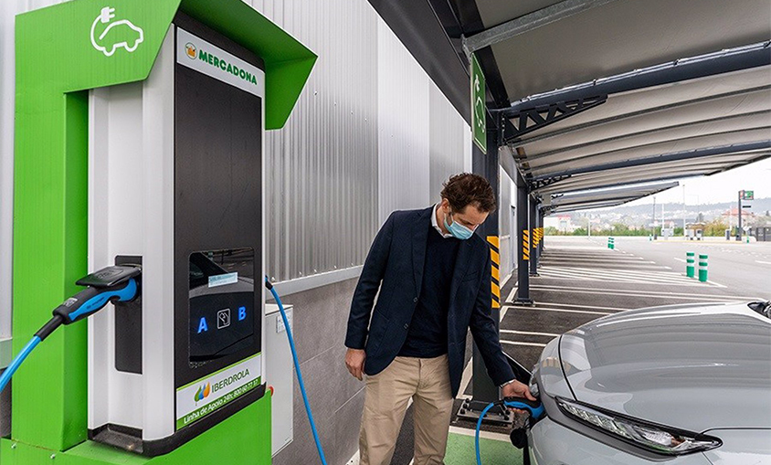 Iberdrola y Mercadona se alían para impulsar la movilidad eléctrica en Portugal con 40 puntos de recarga