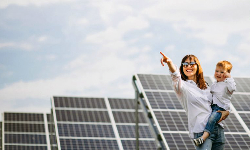 Urbas irrumpe en renovables con la compra de la startup de autoconsumo solar Sainsol Energía