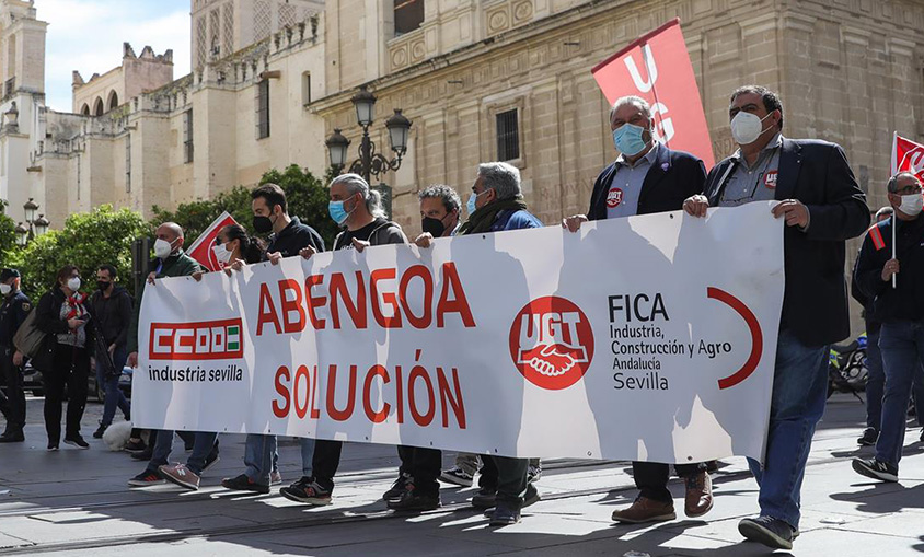 Los trabajadores de Abengoa piden a Gobierno y Junta una solución cuanto antes