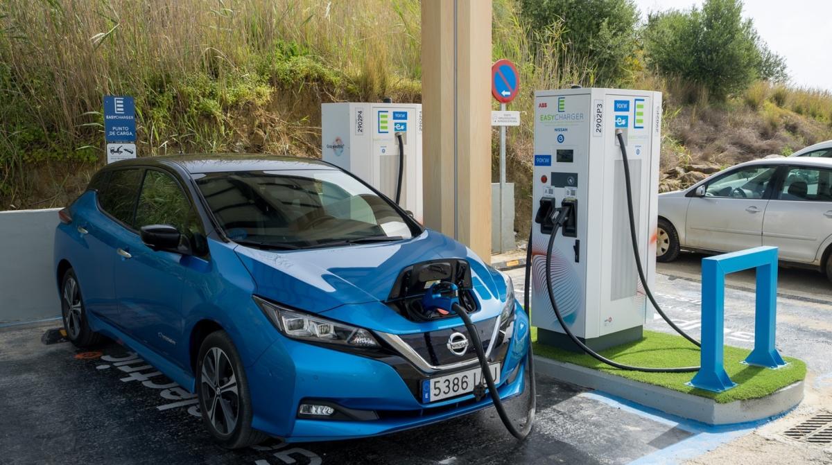 Nissan e Easycharger instalan la primera estación de España de carga ultrarrápida suministrada por energía 100% renovable