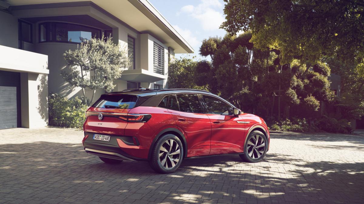 Volkswagen lanzará en verano el nuevo ID.4 GTX, la versión deportiva del modelo con 300 caballos y dos motores eléctricos