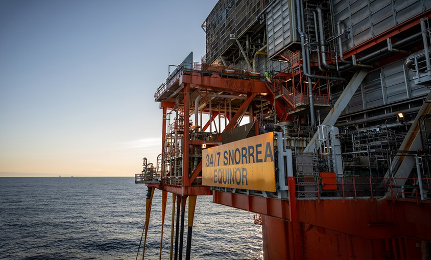 Equinor ganó 1.534 millones hasta marzo, su mejor resultado parcial en 7 años