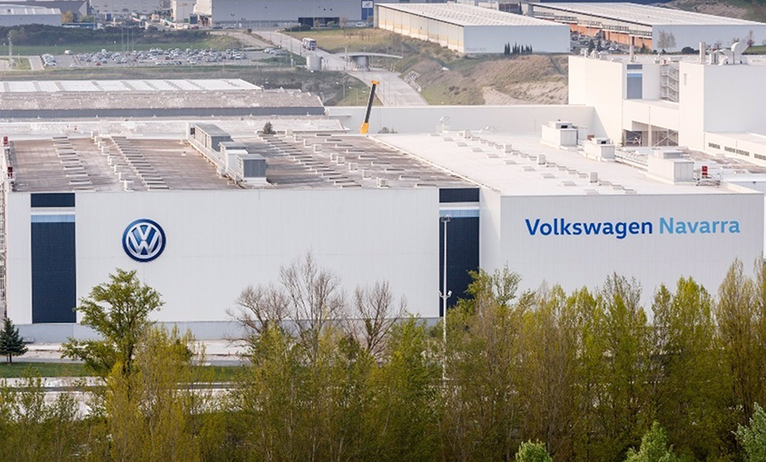 Volkswagen Navarra e Iberdrola inician el despliegue de cargadores eléctricos en la fábrica
