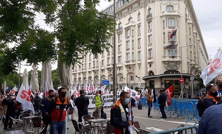 Trabajadores de la petroquímica exigen en el Congreso planes de empleo ante la Ley de Cambio Climático