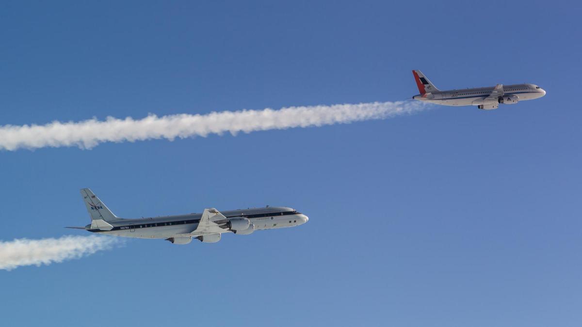 Los combustibles sostenibles reducen el impacto climático de las estelas de los aviones