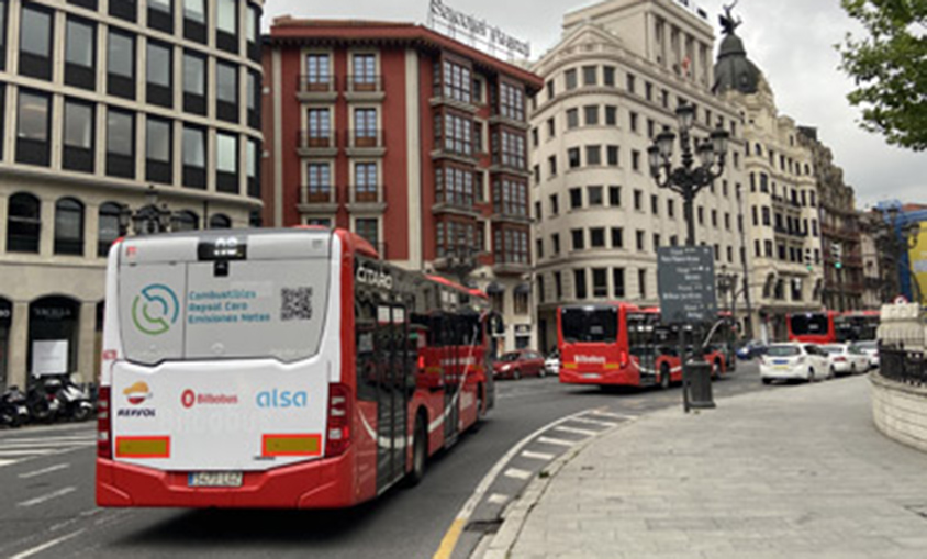 Repsol, Bilbobus y Alsa realizan la primera prueba piloto en España con HVO, un combustible cero emisiones netas