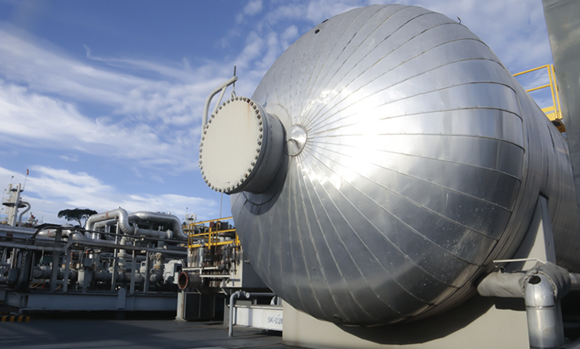 La CNMC publica los precios y las capacidades de acceso a las instalaciones de transporte de hidrocarburos líquidos