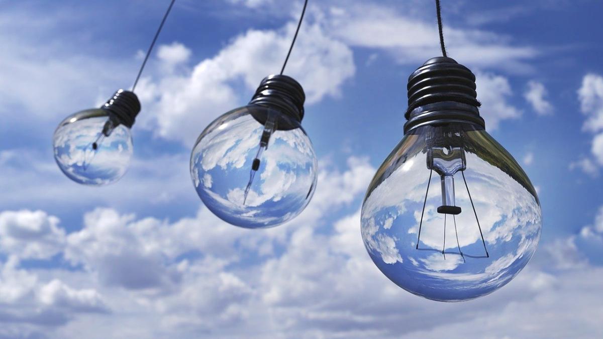 10 ideas para pagar menos por la luz y ser energéticamente más eficientes