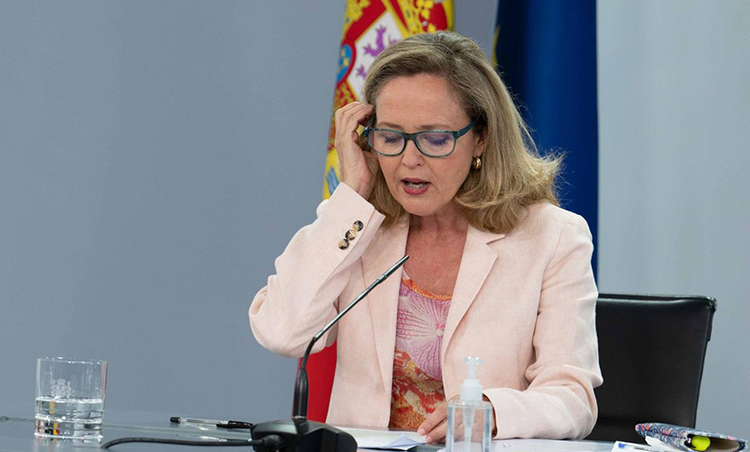 Calviño afirma que el Gobierno tomará su decisión sobre la OPA de IFM por Naturgy "en tiempo y forma"