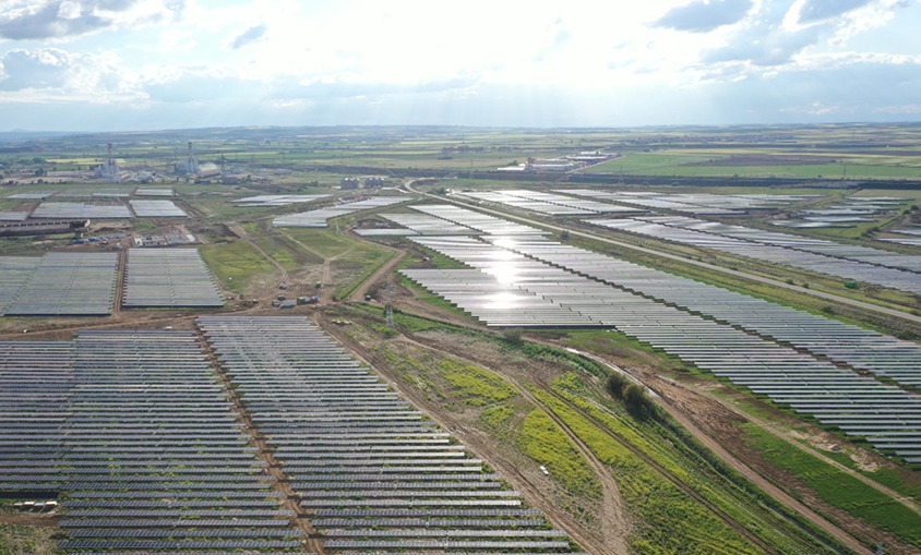 El BEI cofinanciará siete plantas fotovoltaicas de Solaria con 54 millones de euros