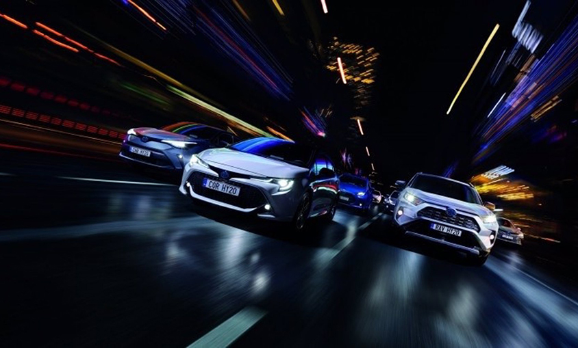 Los modelos Toyota Electric Hybrid superan las 300.000 unidades vendidas desde el año 2000 en España