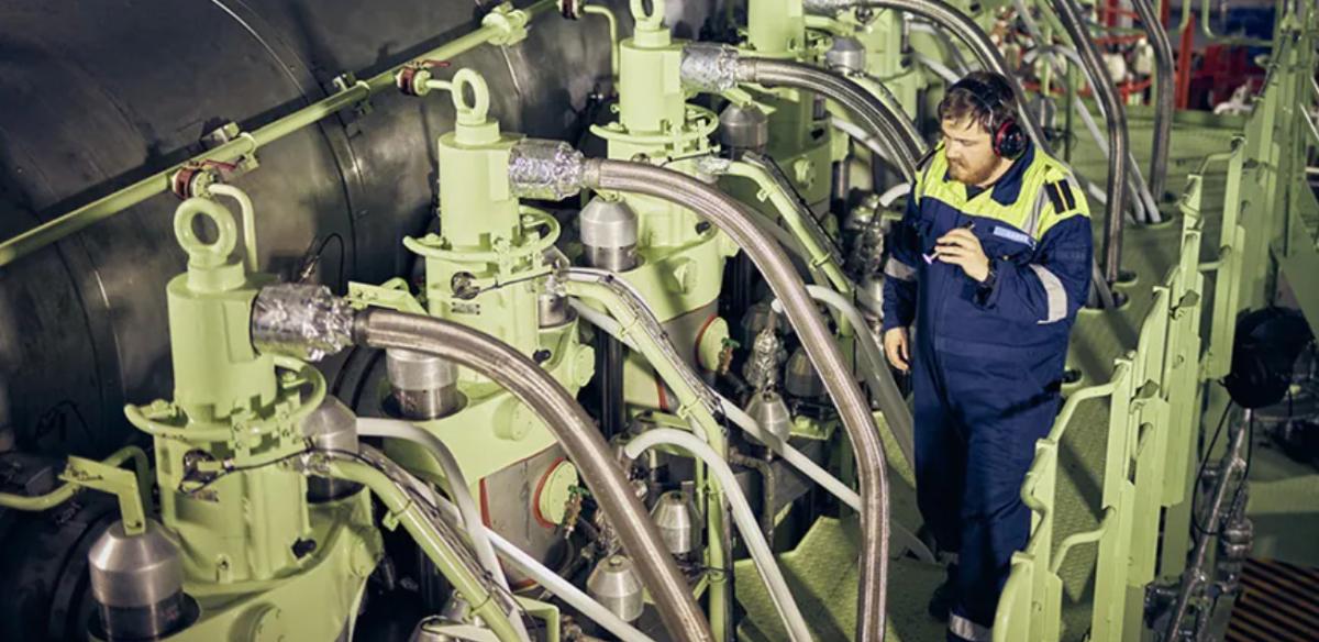La mayor naviera del mundo asegura e-metanol verde para el primer buque portacontenedores que opera con combustible neutro en carbono
