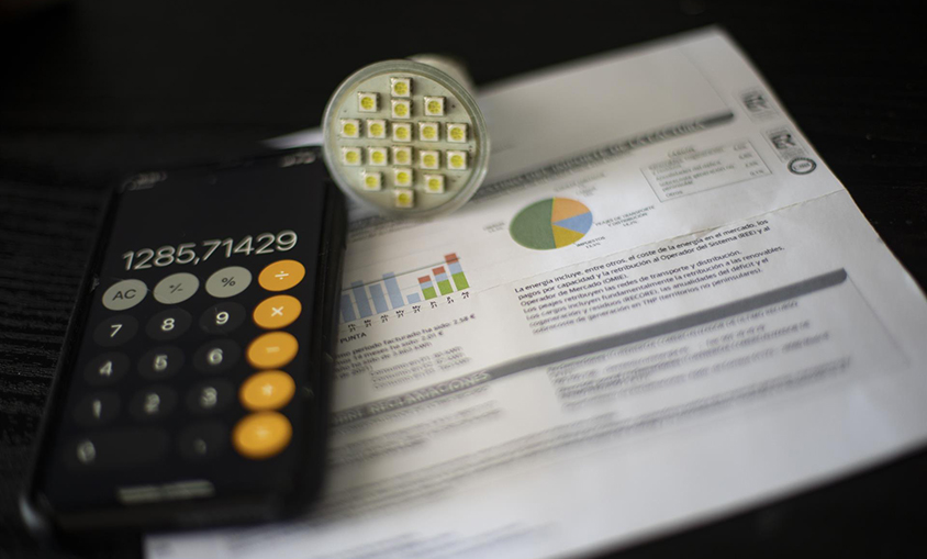 El precio de la luz bate otro récord histórico y se desboca hasta los 172,78 euros/MWh este miércoles