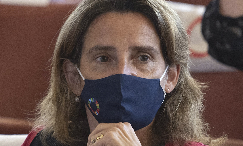 Ribera explicará el lunes a la gran industria las medidas adoptadas para contener el alza de la luz