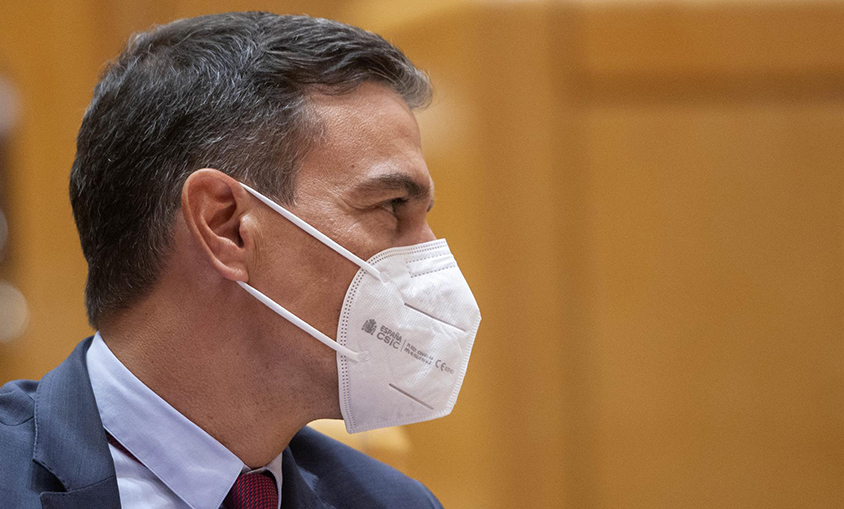 Sánchez defiende las medidas contra el alza de la luz y el PP le acusa de "disfrazarse de Robin Hood"
