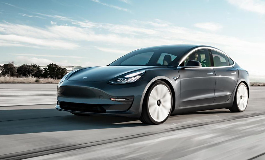 El Tesla Model 3, el primer coche eléctrico que lidera el mercado en Europa