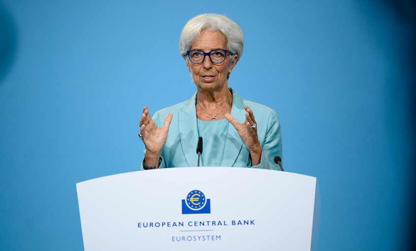 Lagarde (BCE) admite que la fuerte recuperación de la eurozona pierde impulso