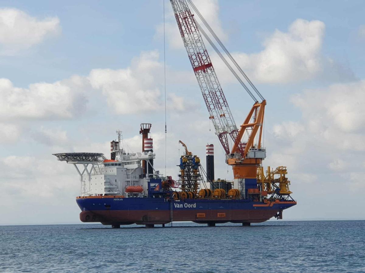 Iberdrola finaliza la primera fase del parque eólico marino francés Saint-Brieuc