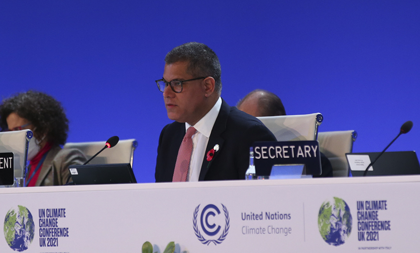 El presidente de la COP26 dice que "queda una montaña por escalar" para un pacto