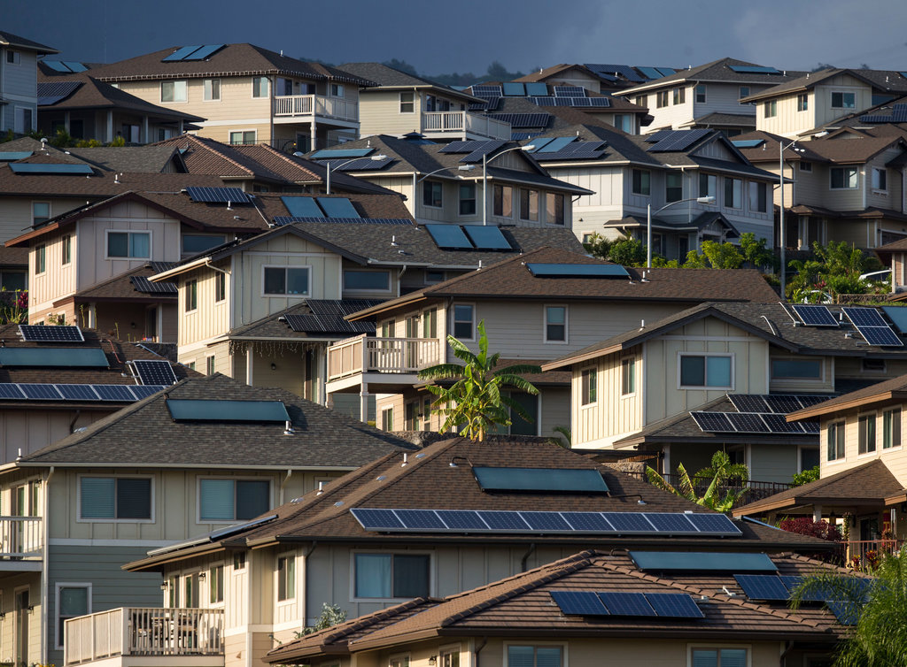 Hawái apunta a otros 50.000 sistemas solares en azoteas para cerrar la última planta de carbón