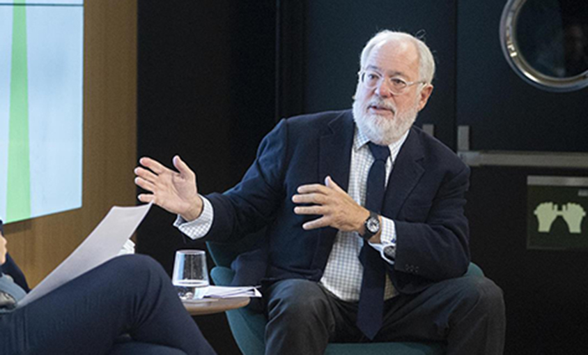 Arias Cañete considera "prioritaria" la interconexión con Francia por su apuesta por la nuclear