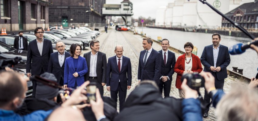 El nuevo Gobierno alemán quiere ahora apagar el carbón en 2030 y dispara su objetivo de renovables al 80%