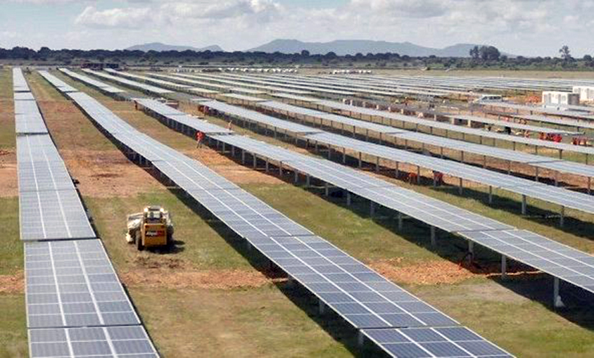 Ingenostrum construirá dos complejos de energía solar en Brasil por 1.225 millones