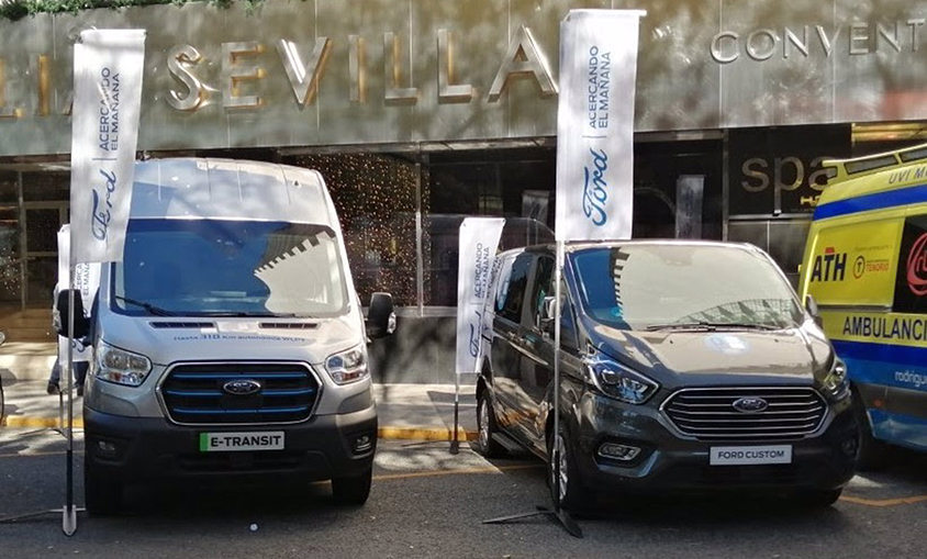 Ford presenta dos versiones eléctricas de la Transit en el encuentro de Urgencias y Transporte Sanitario