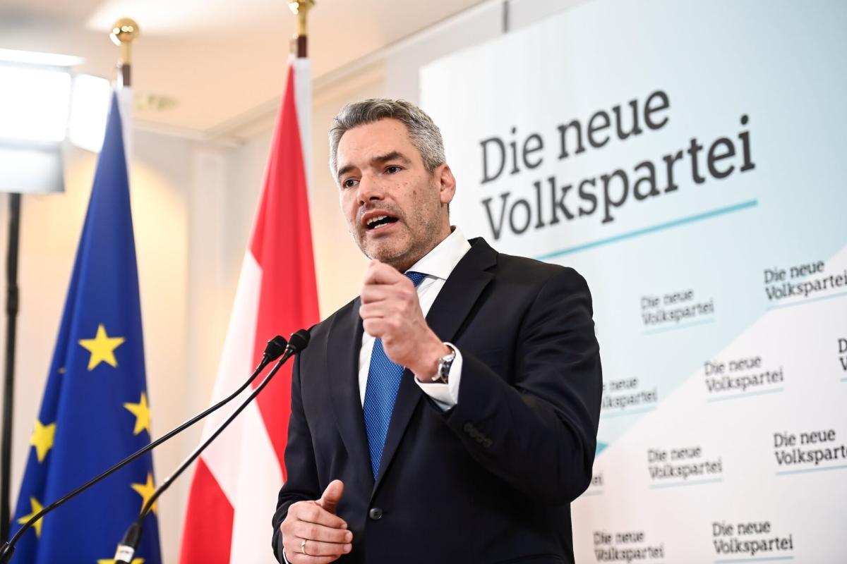 Austria califica de "propaganda rusa" el bulo de que pagará el gas en rublos