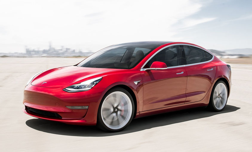 El Tesla Model 3 fue el eléctrico más vendido en agosto en España y recorta al Model Y en el acumulado del año