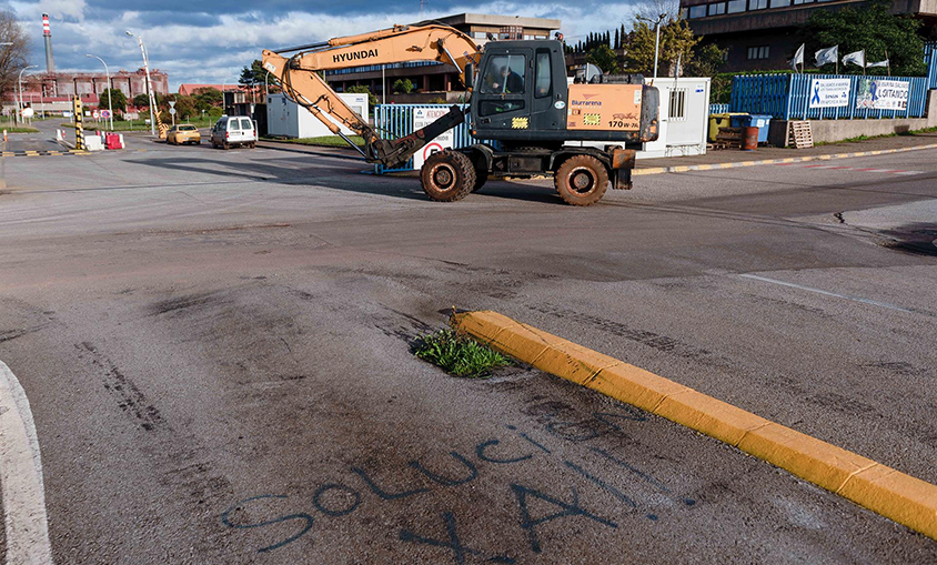 Trabajadores de Alcoa San Cibrao adoptan medidas para facilitar el rearranque de las cubas
