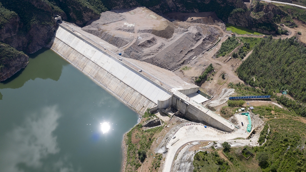 La china State Grid Corporation conecta la central hidroeléctrica de bombeo más grande del mundo