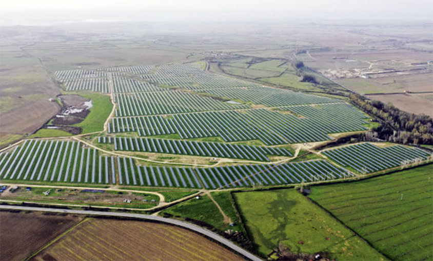 Sonnedix compra a ACS 100 MW solares ya operativos en España