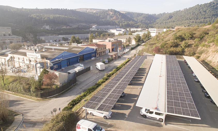 Iberdrola instala los sistemas de autoconsumo solar de AkzoNobel para sus plantas en España y Alemania